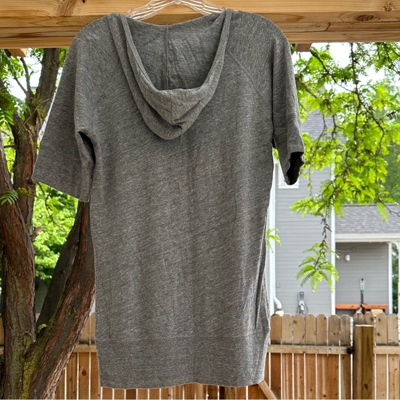 Nebraska Cornhuskers Huskers Gray Hooded Kangaroo Pocket Jersey Top Large - Picture 5 of 13